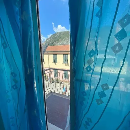 Raggi Di Sole Monterosso al Mare